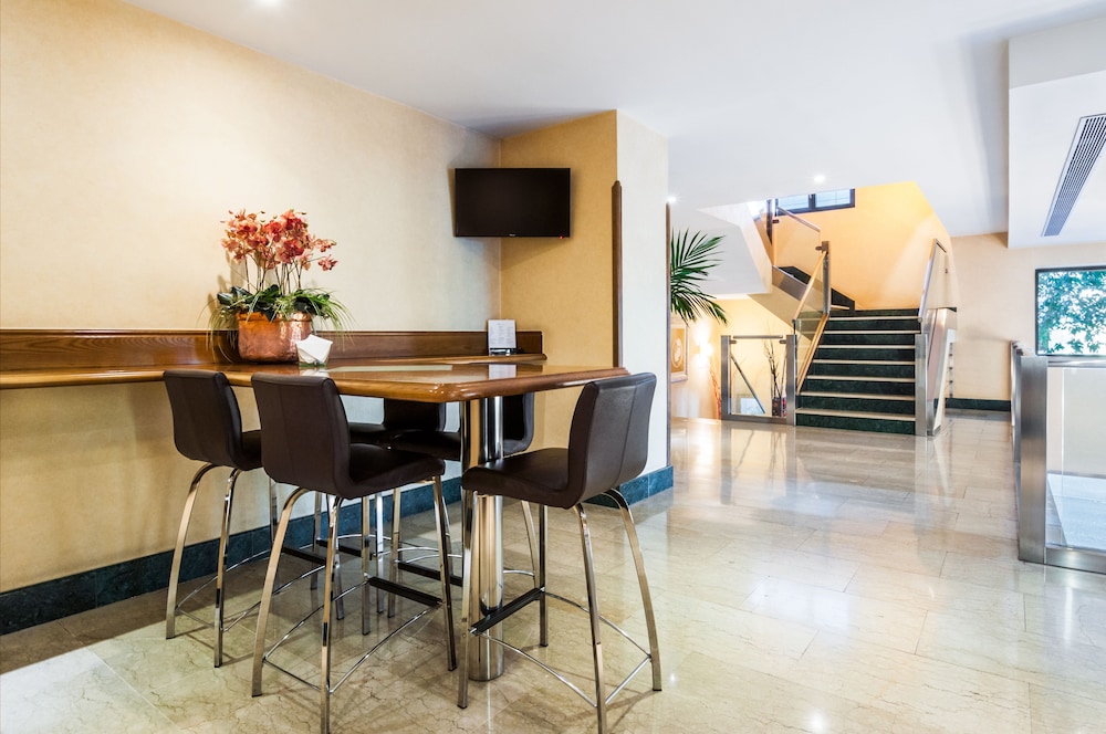 HOTEL JULIA 43/48