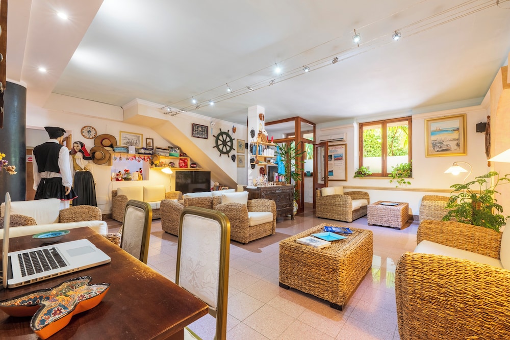 Aparthotel Domus De Janas Sul Mare 33/50