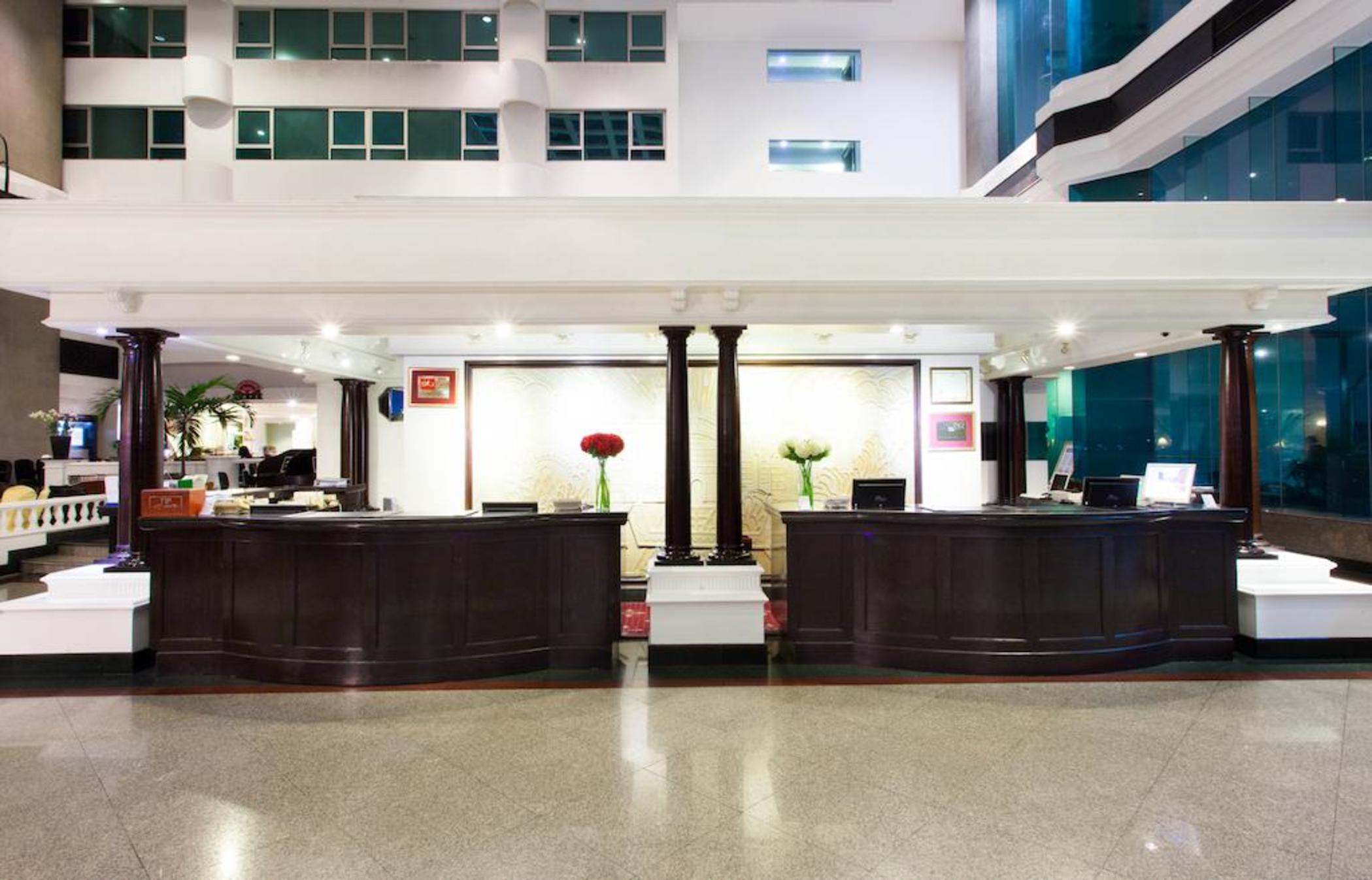 Grand Mercure Bangkok Windsor 4/47