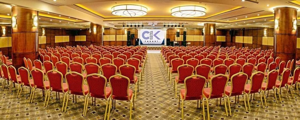Ck Farabi Hotel 51/65