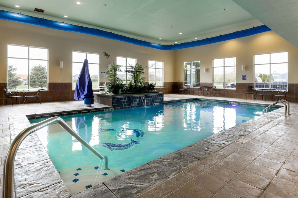 Comfort Suites Troy-I75 3/69