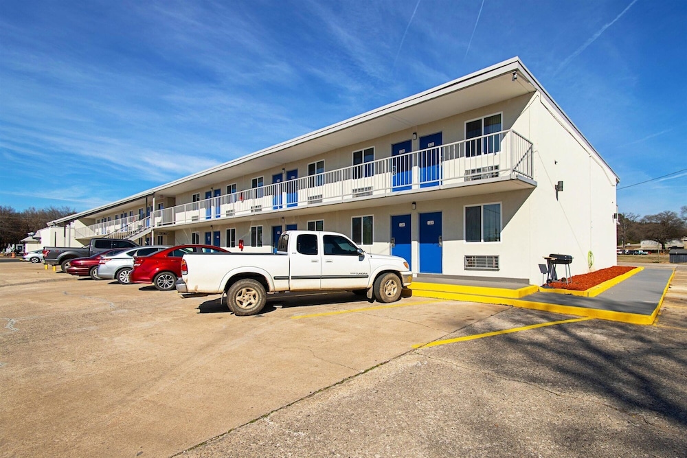 Motel6 Alma, AR 45/60