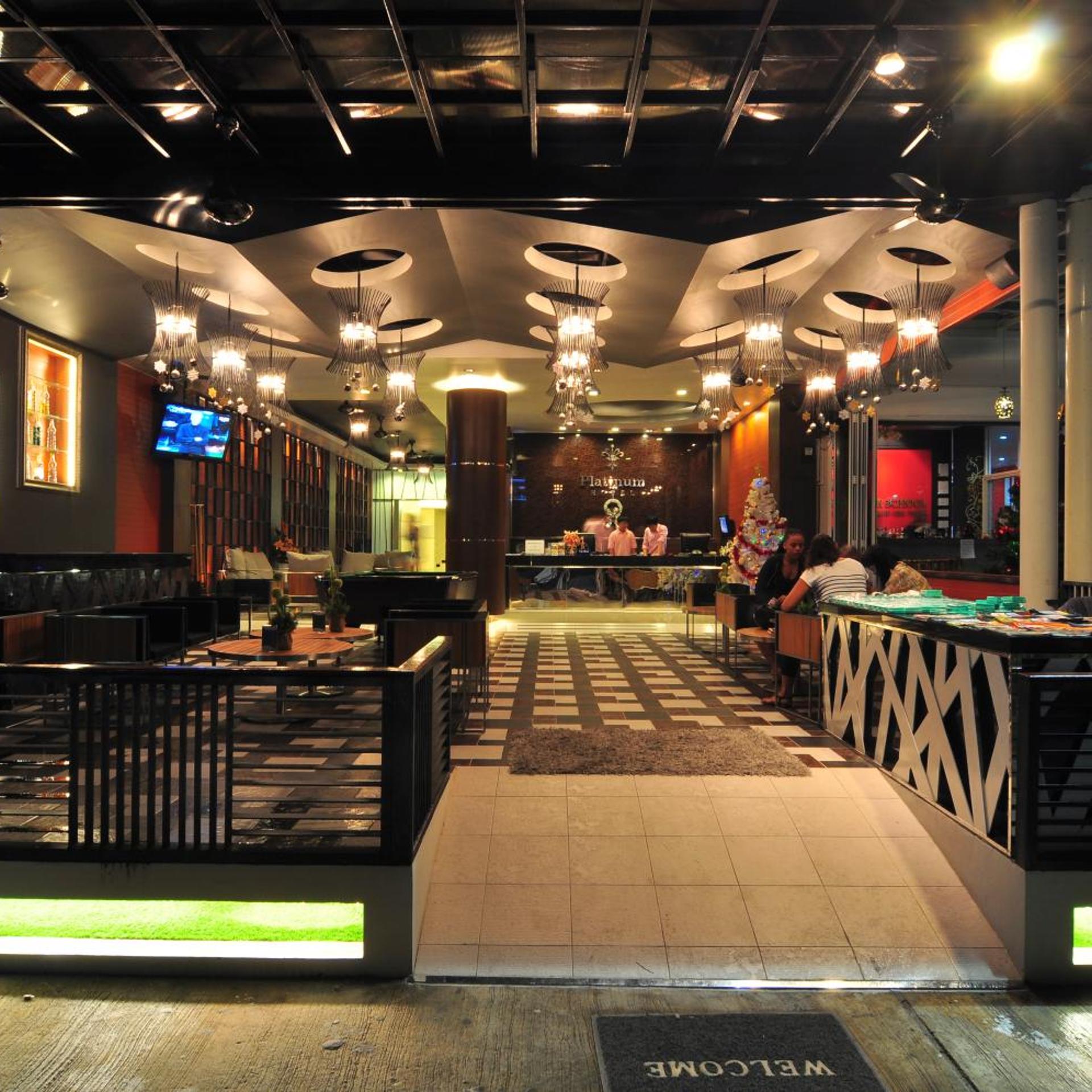 Platinum Hotel 37/50