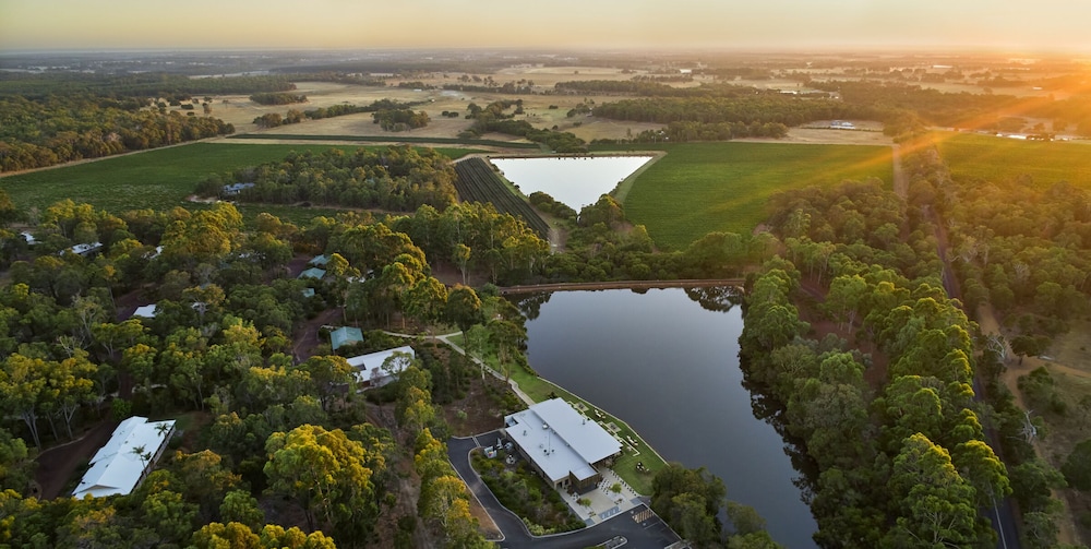 Eight Willows Retreat 26/62