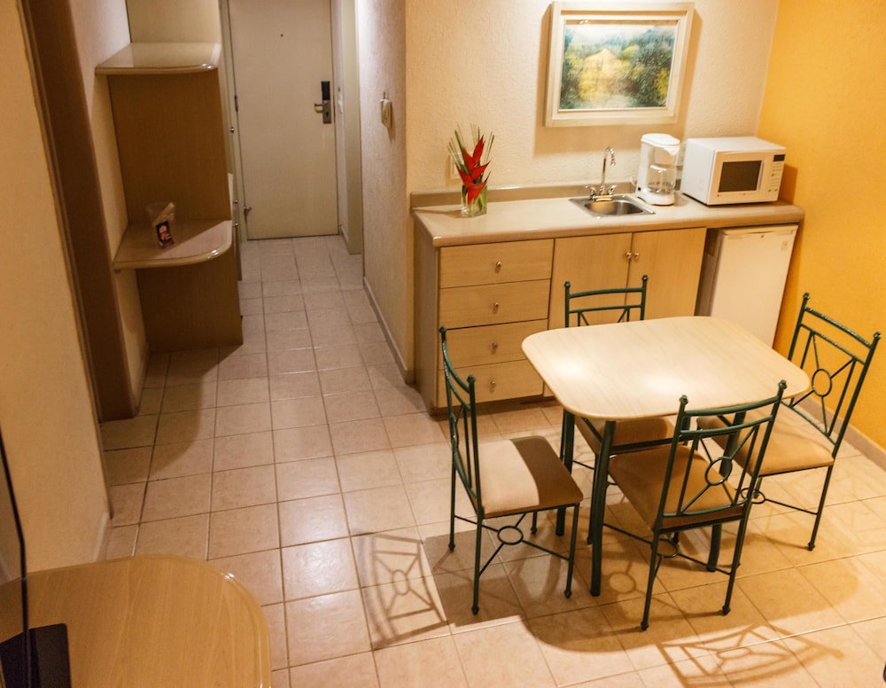 Plaza Inn Express 28/40