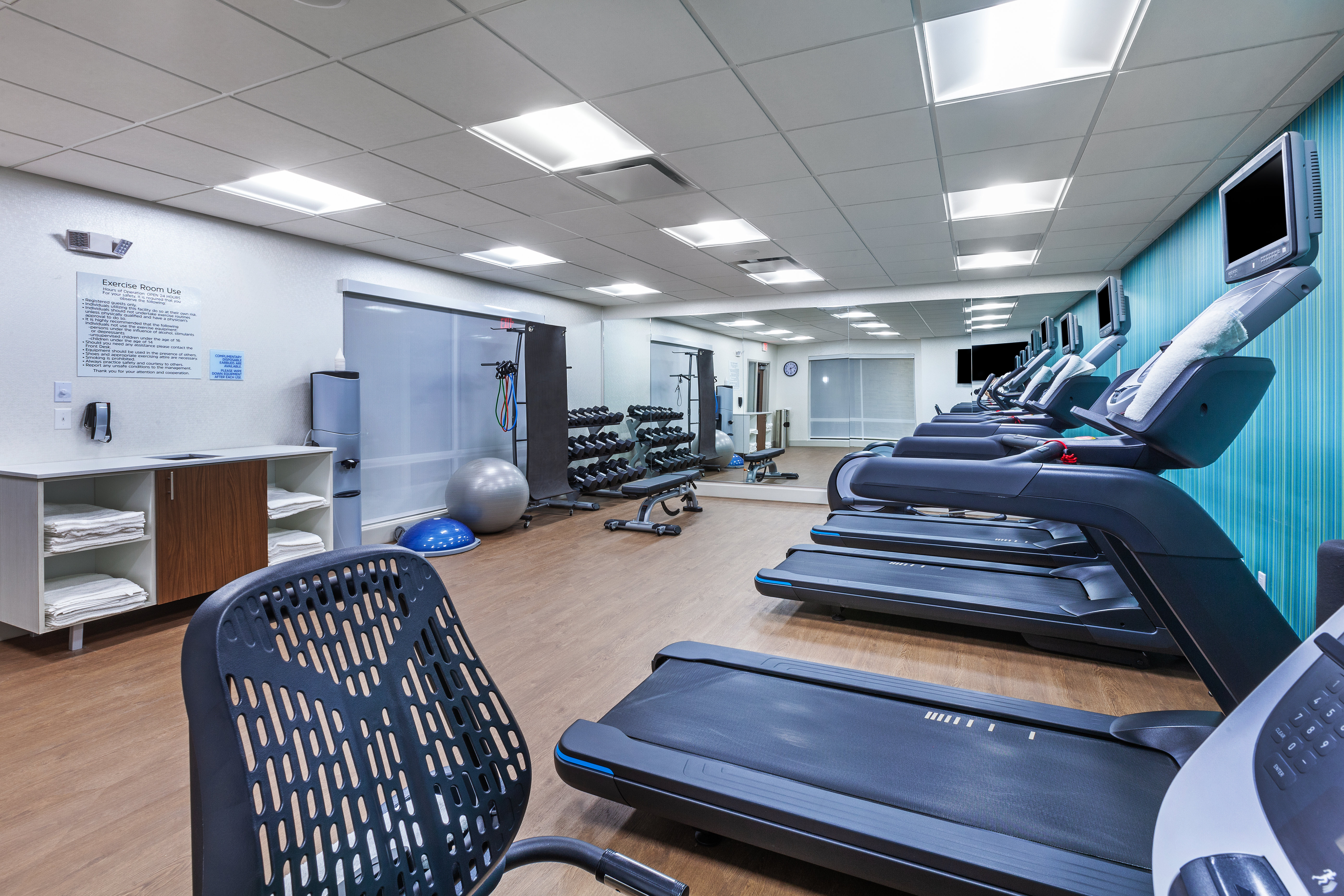 Holiday Inn Express and Suites Tulsa Northeast - Owasso 45/66