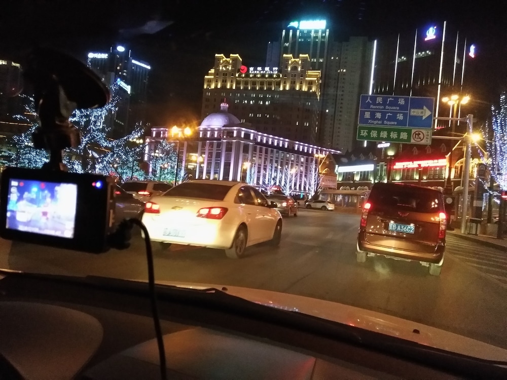 Dalian Xiuzhu Building Apartment 35/50