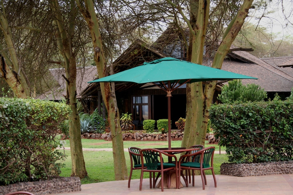 Ol Tukai Lodge Amboseli 6/50