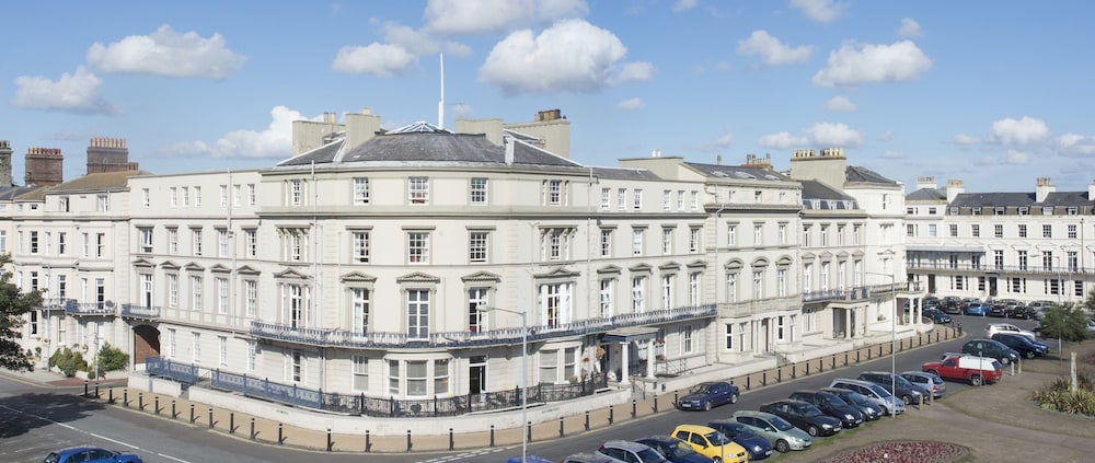 Carlton Hotel 1/68