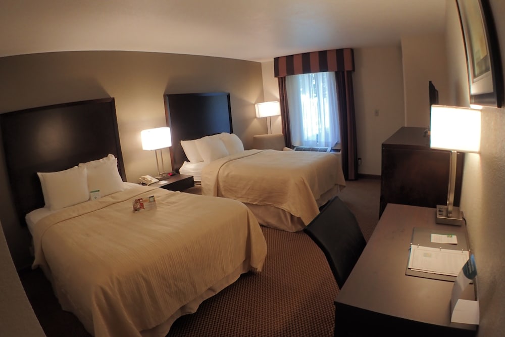 Quality Inn & Suites Winfield 20/44