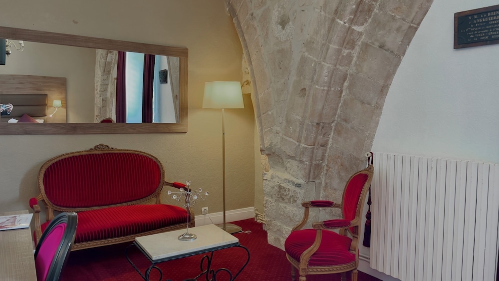 Le Chateau de Bricquebec 16/32