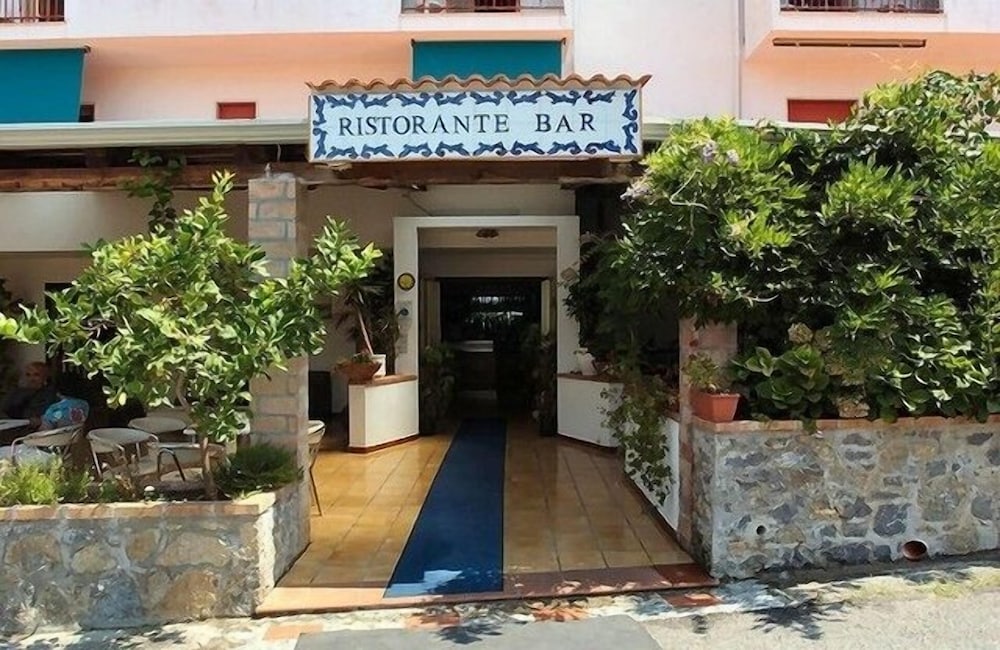 CRISTINA HOTEL 5/50