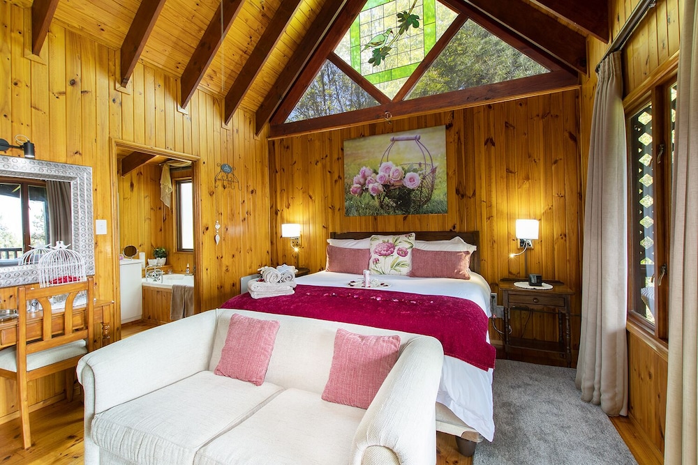 HONEYMOON, SUITE