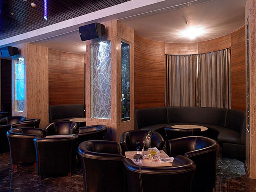 ROYAL ORCHID CENTRAL KIREETI 26/63