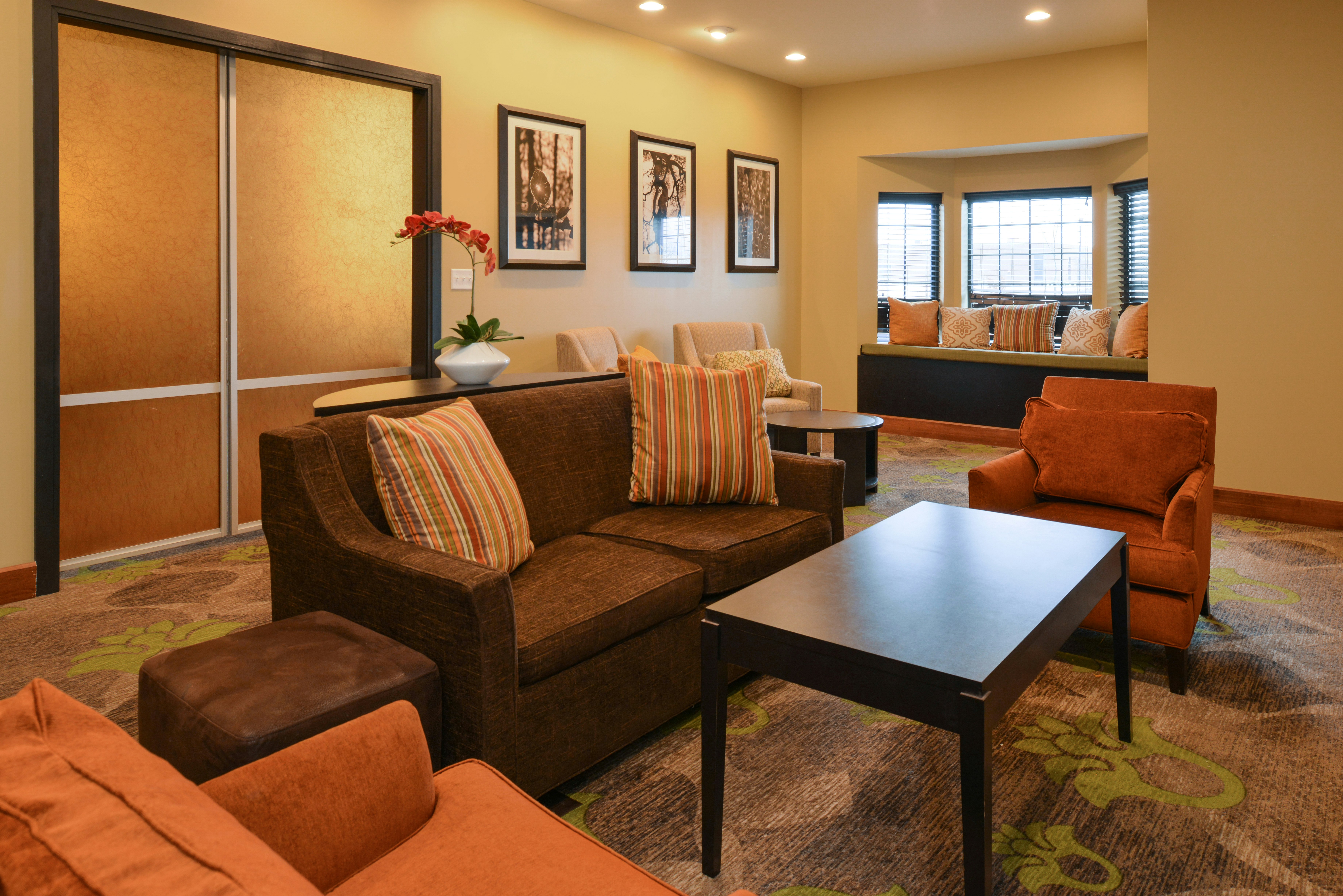 Staybridge Suites Merrillville 20/51