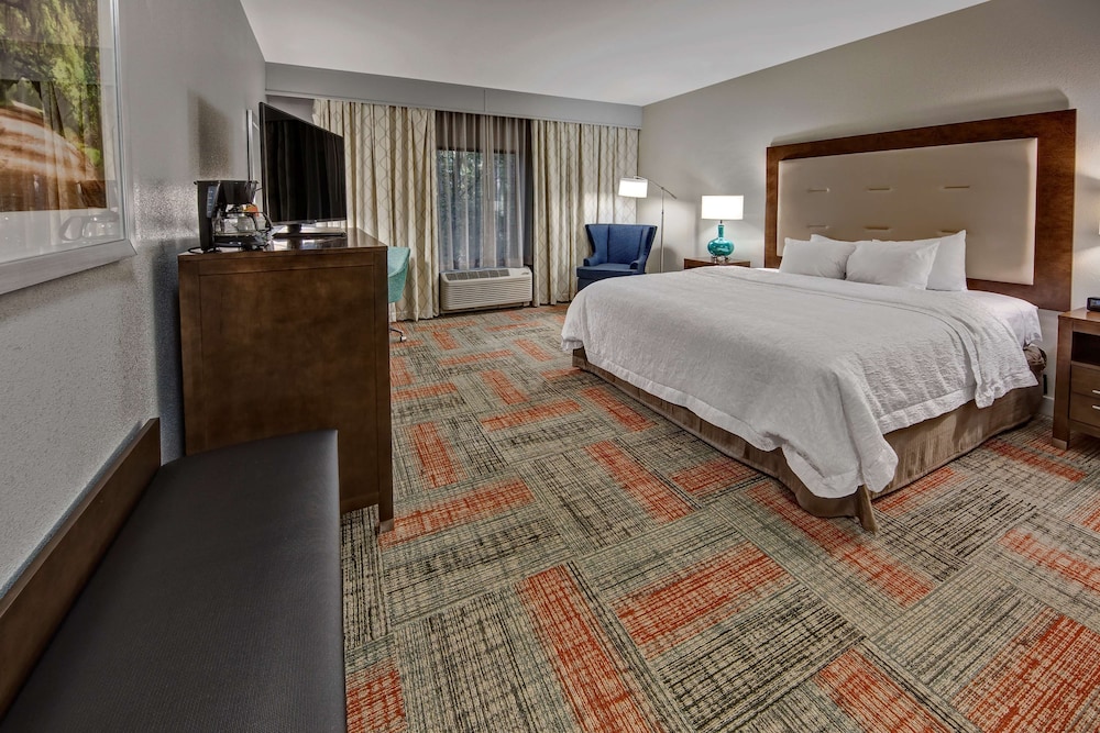 Hampton Inn Summerville Sc 8/36