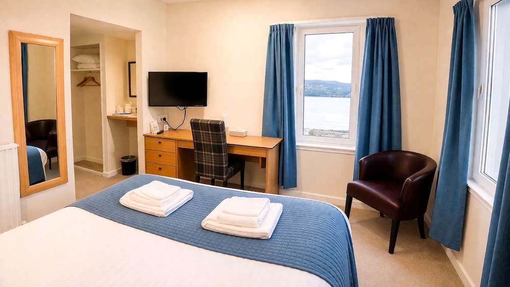 Brae Hotel 37/50