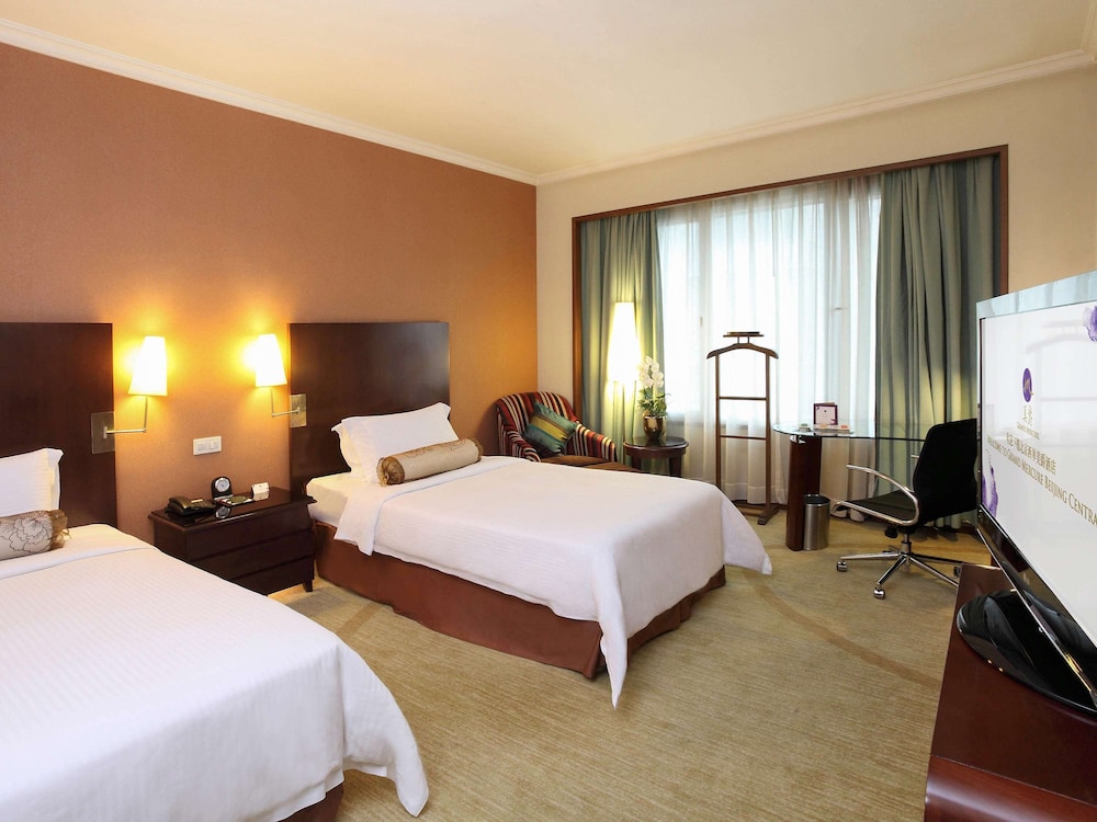 DELUXE, TWIN BEDS