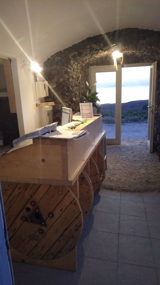 Serenita Luxury Suites 60/71
