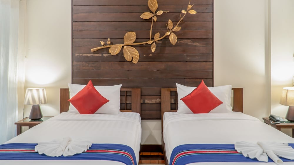 SUPERIOR, TWIN BEDS