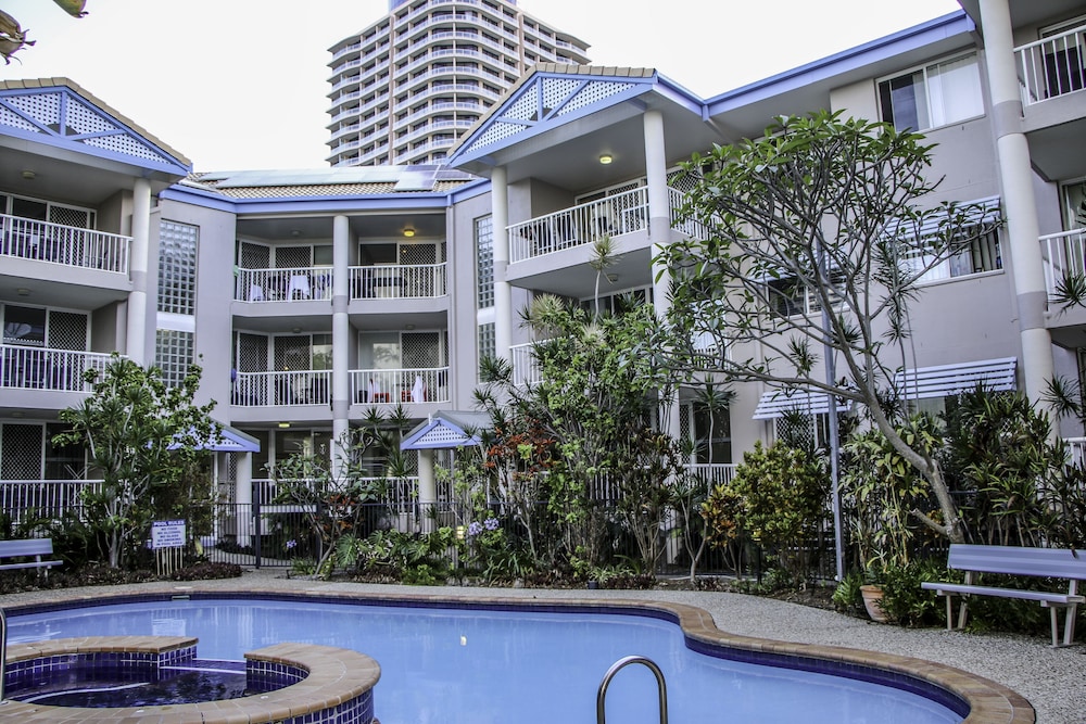 Surfers Beach Holiday Apartments 44/45