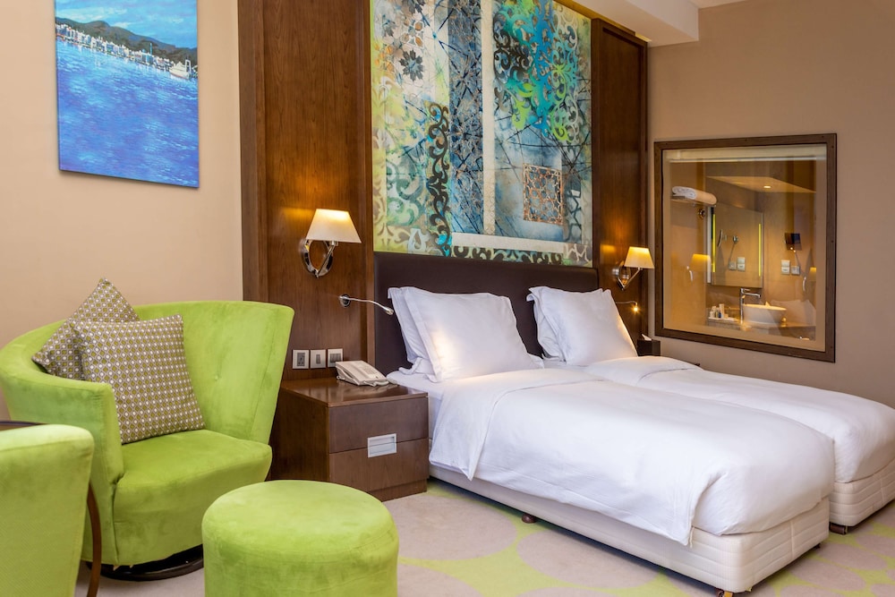 RADISSON BLU HOTEL, SOHAR 12/72