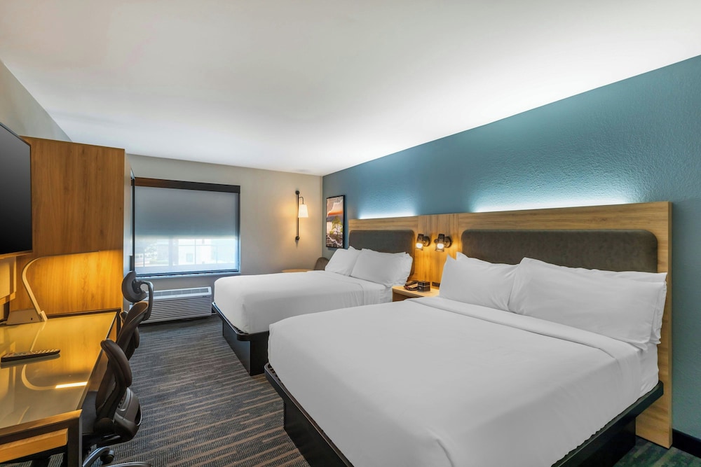 غرفة قياسية بسريرين كوين لذوي الإعاقة، Sugarloaf Hotel & Suites Duluth 2/3