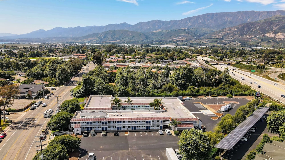 Motel6 Carpinteria CA Santa Barbara South 52/62