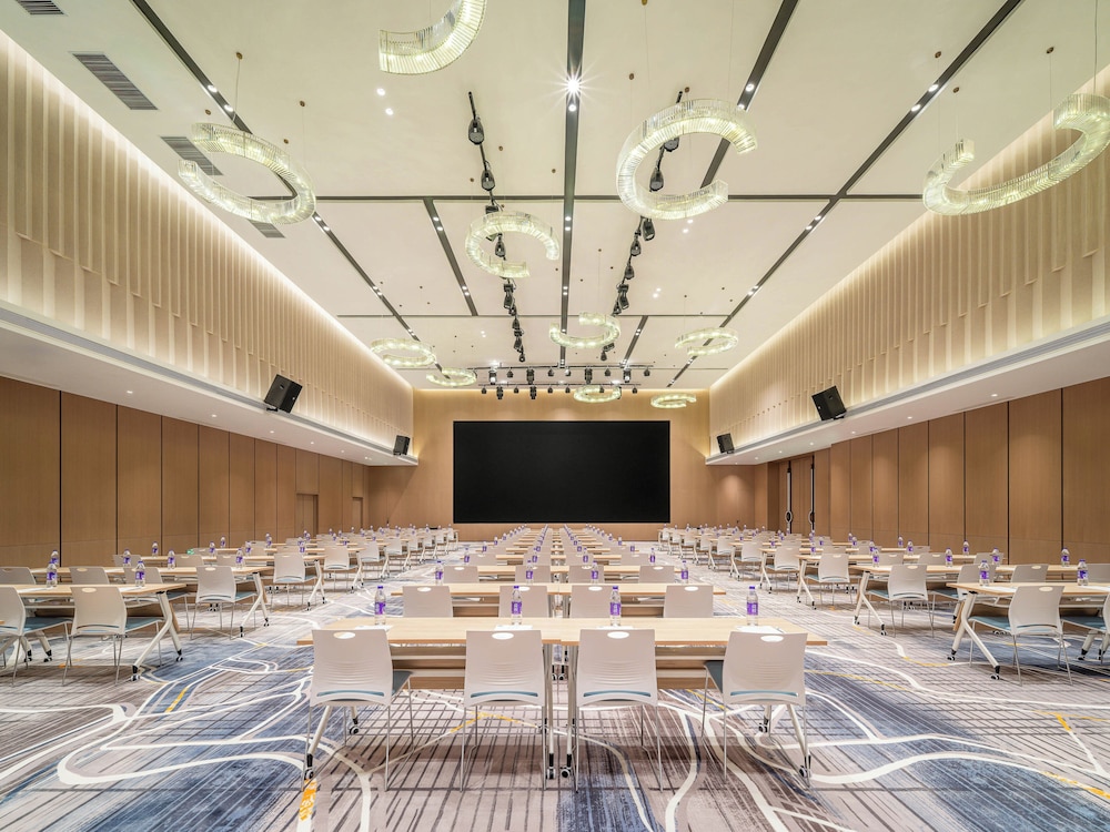 Holiday Inn Express Xinxiang Pingyuan New Area by IHG، Xinxiang 38/50