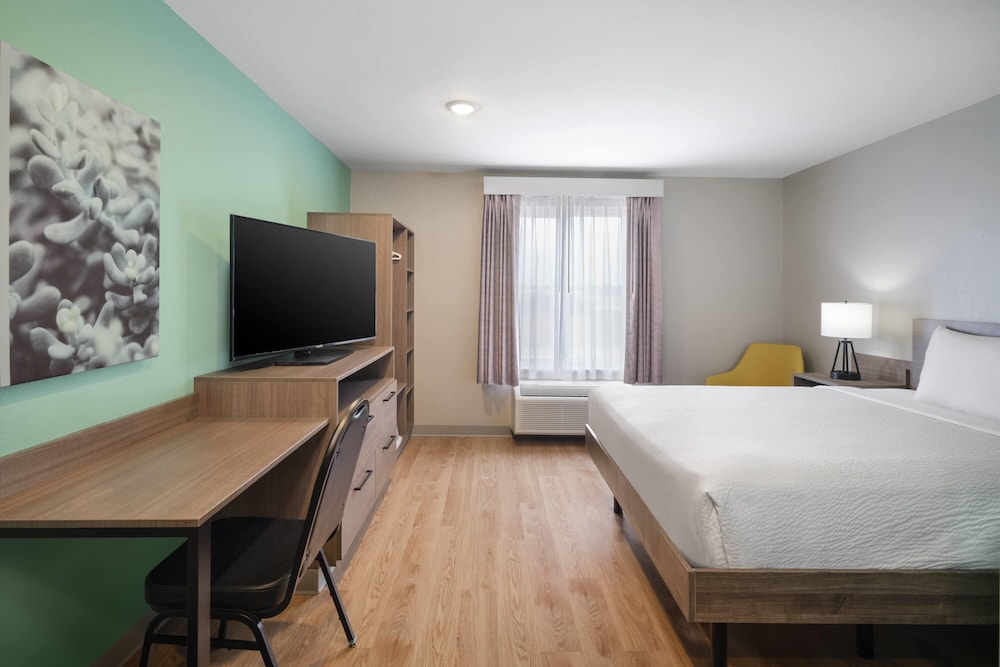 ECHO Suites Extended Stay by Wyndham Bozeman 42/68