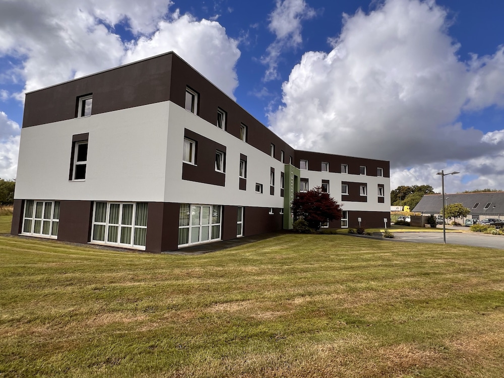 Brit Hotel Saint-Meen-le-Grand en Broceliande 2/75