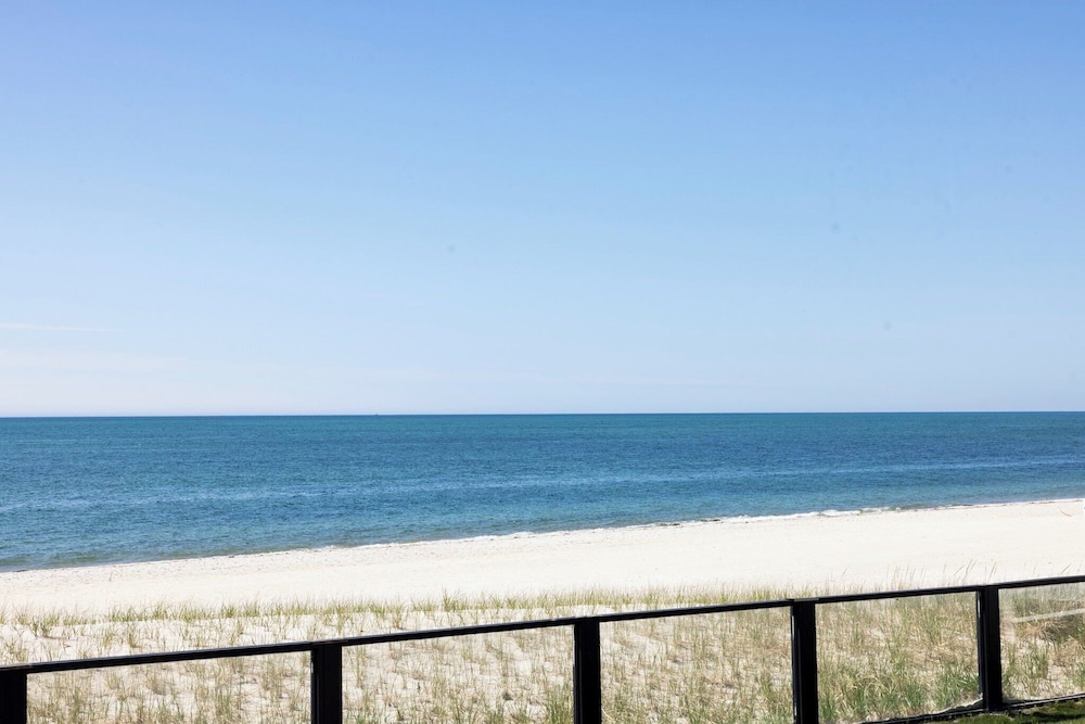 Red Jacket Beach Resort Spa 47/50
