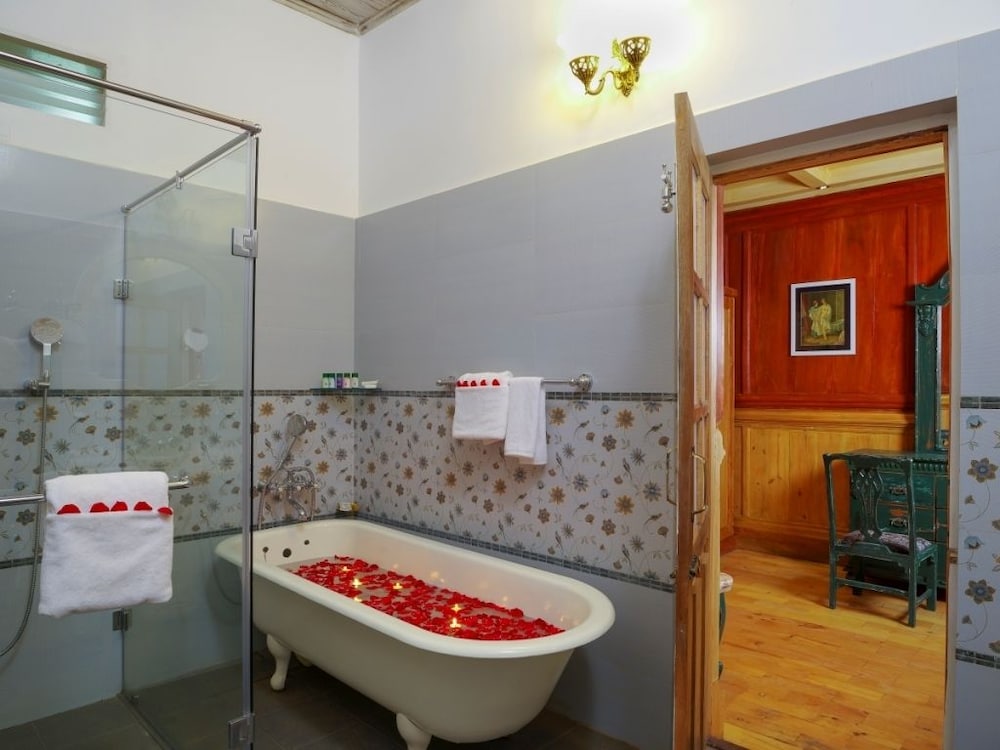 Vinnca West Downs Heritage Resort Ooty 13/42