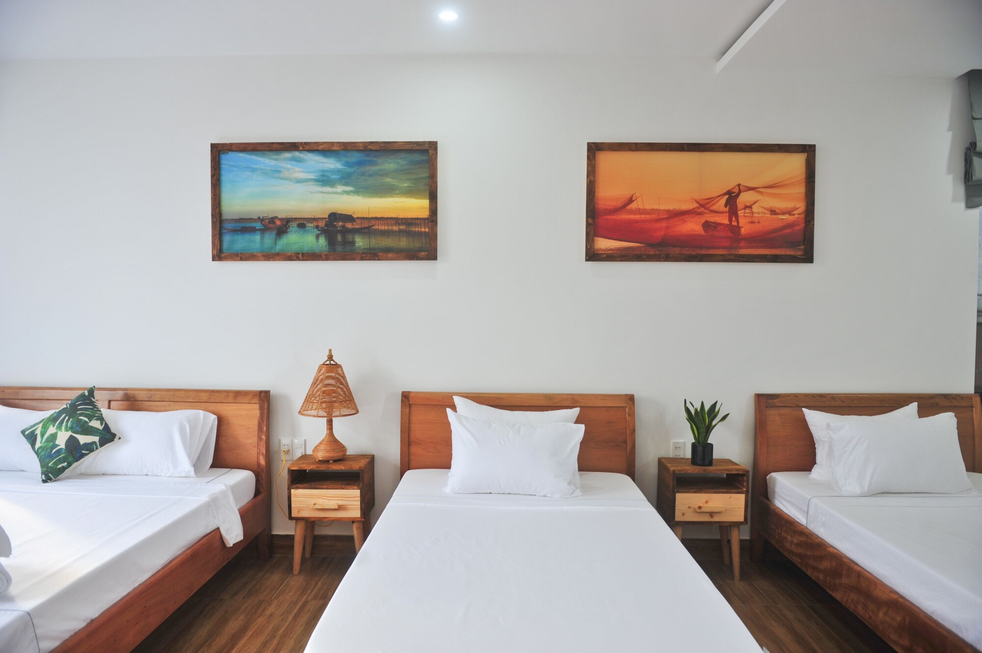 2 BEDROOMS, CLASSIC, QUADRUPLE