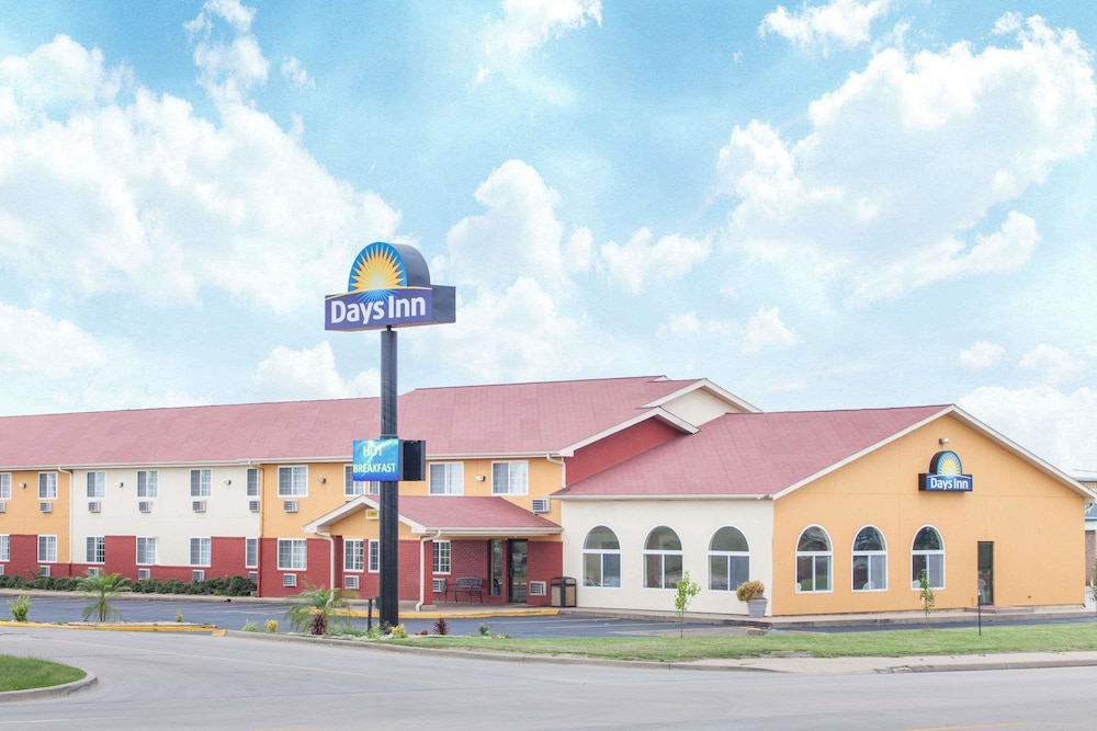 Days Inn by Wyndham Miami 1/27