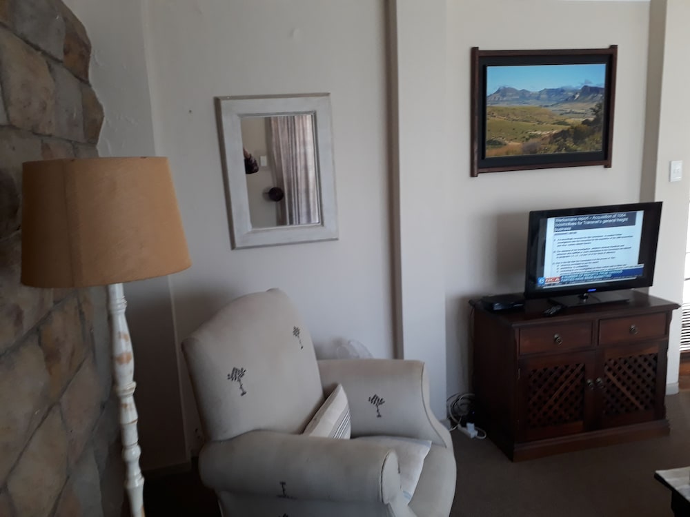 Ash River Lodge B B 33/50