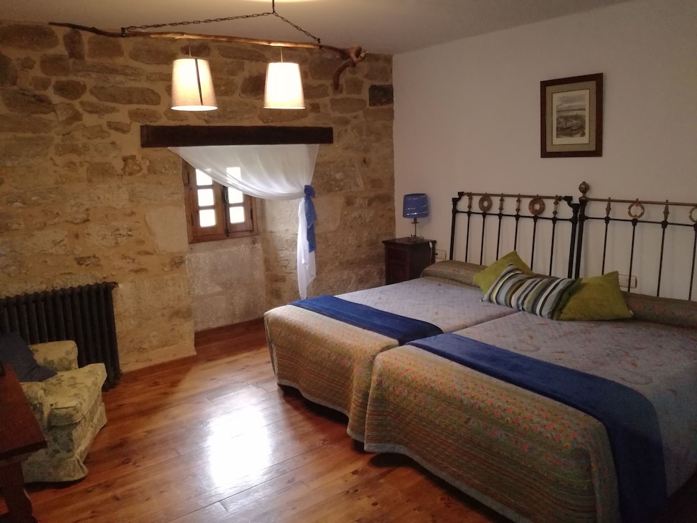 La Posada De Pedrazales 6/27