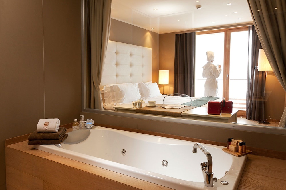Grand Hotel Paradiso 26/30