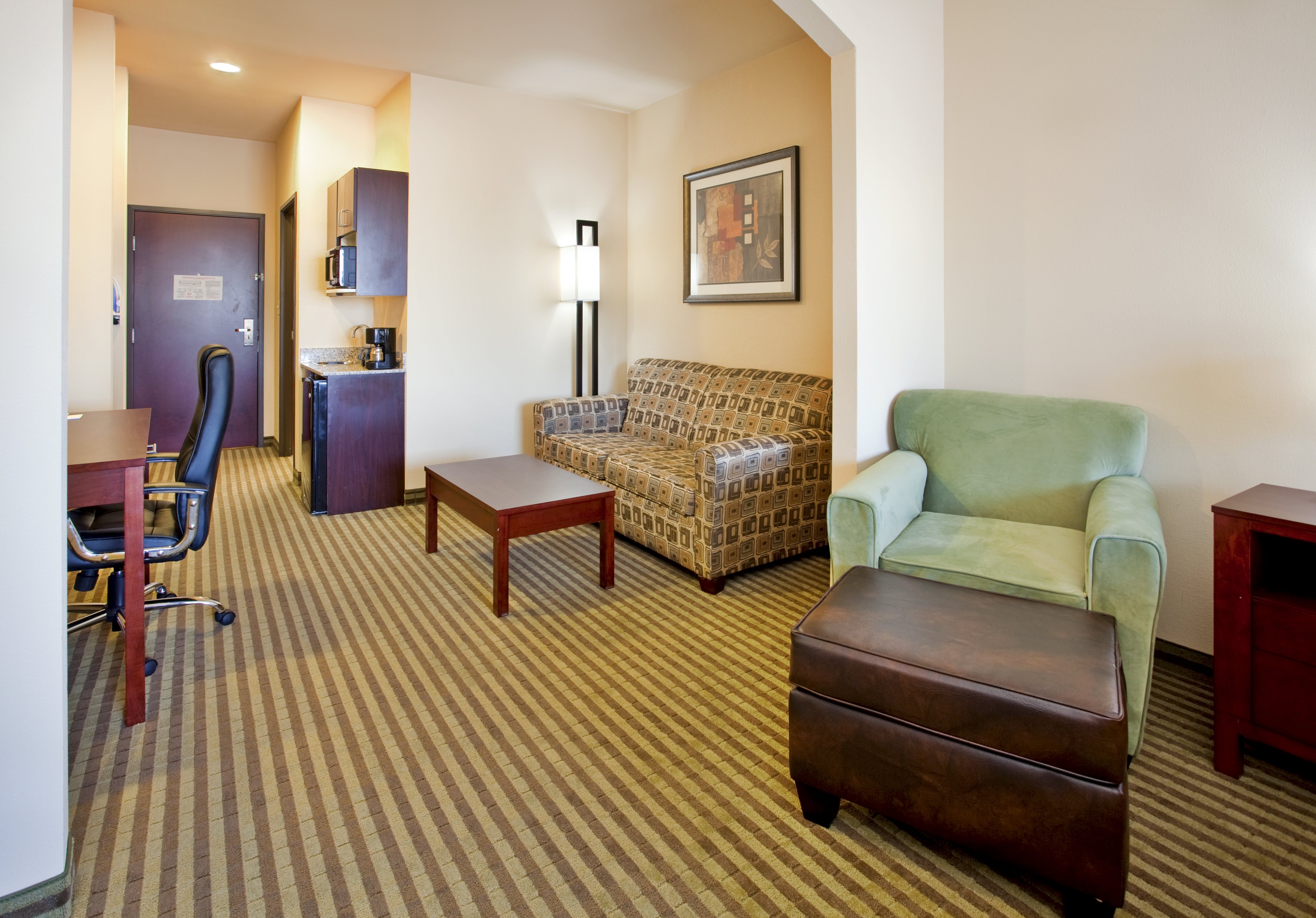 Holiday Inn Express Hotel & Suites Guthrie North Edmond 28/46