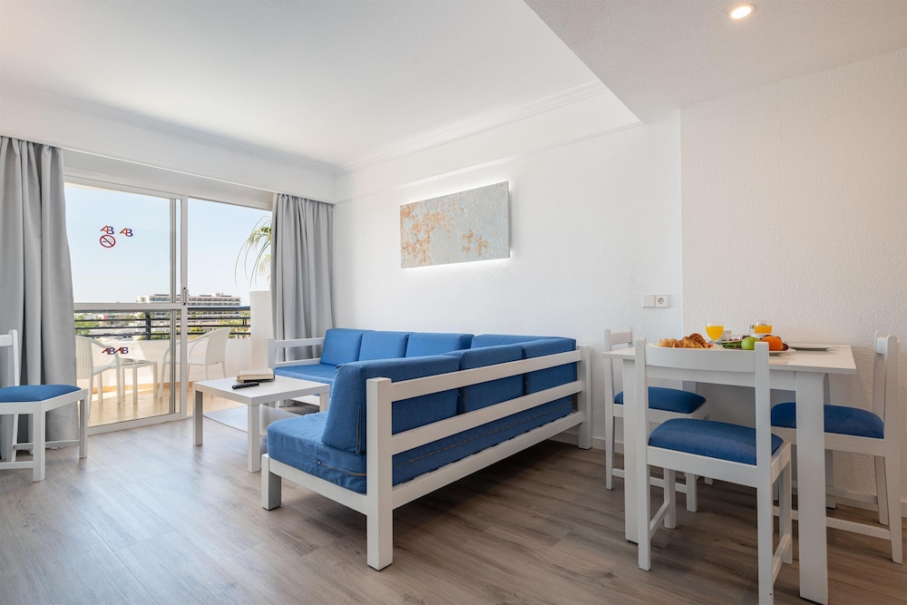 Aparthotel Alcudia Beach 7/50