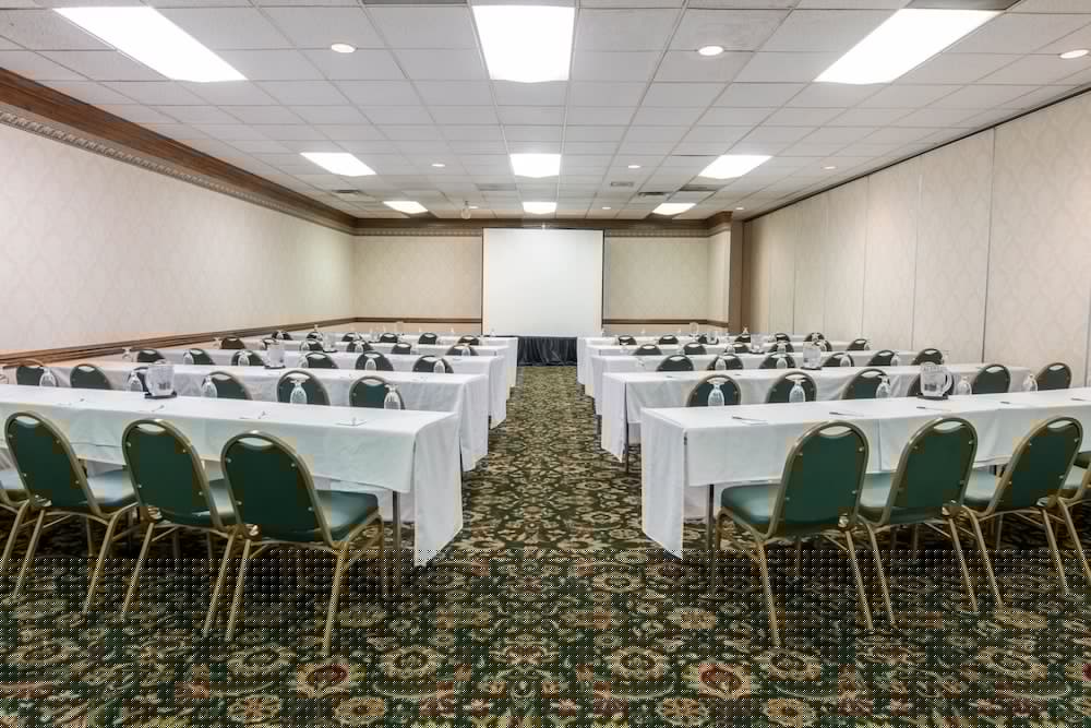 Clarion Hotel Anaheim Resort 36/45
