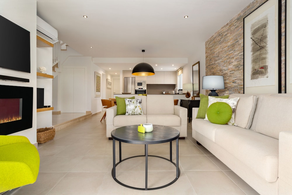 Wyndham Residences Golf del Sur 65/82