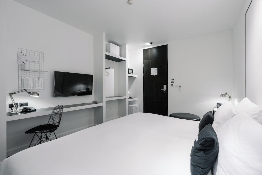 Blu Monkey Hub And Hotel Phuket 14/50
