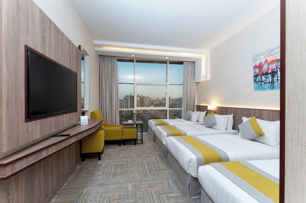 The Seasons Hotels 6/17