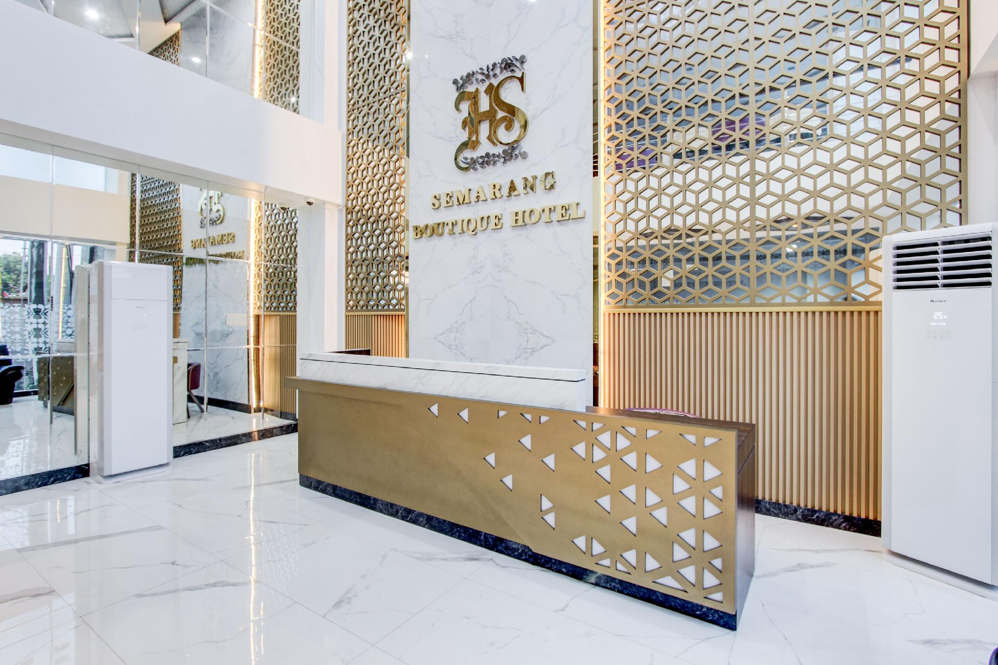 Townhouse OAK Near The Park Mall Semarang Formerly Semarang Boutique Hotel 7/32
