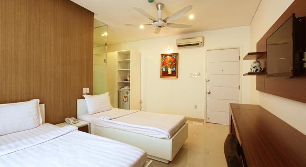 1 BEDROOM, FAMILY, CITY VIEW, BALCONY