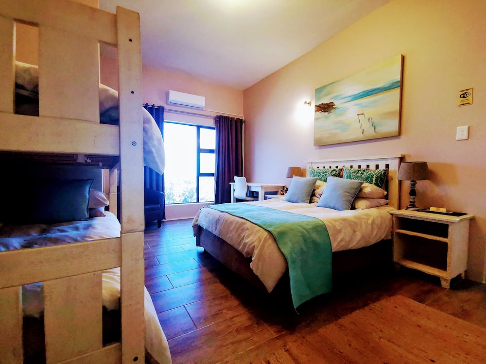 Cove View B&B 11/50