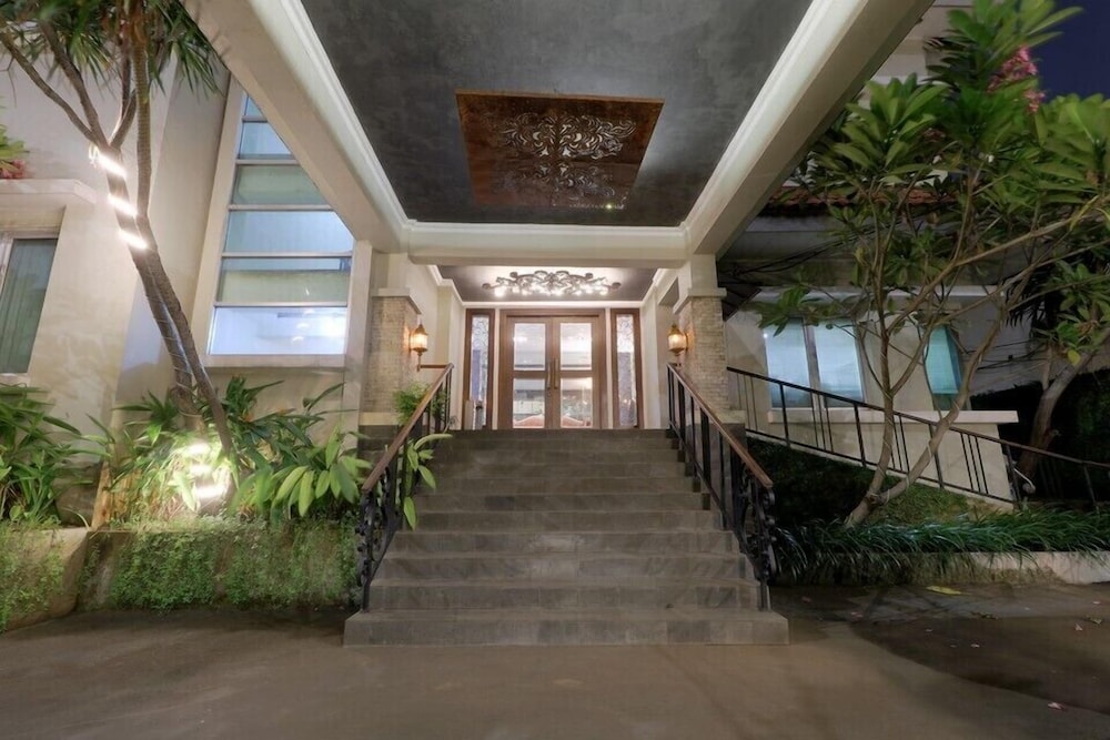 Mutiara Suites 2/60