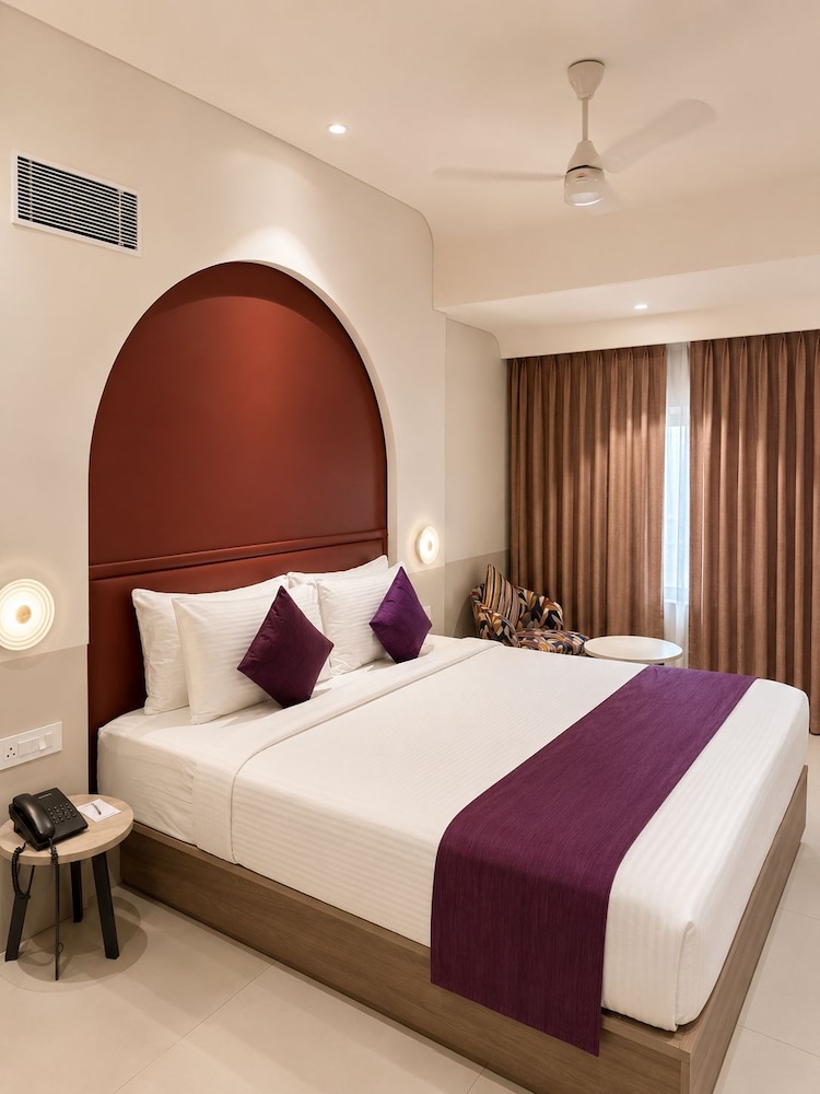 Oriental Residency Hotel 10/49