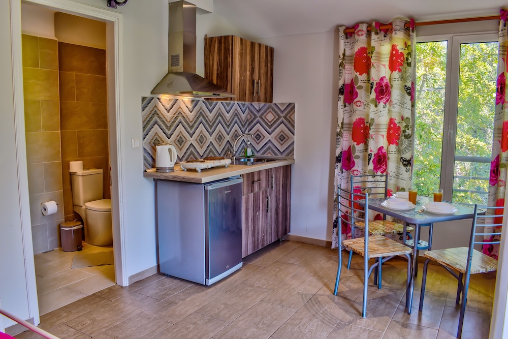 Spiti Propokis by Holidays in Dassia 6/50